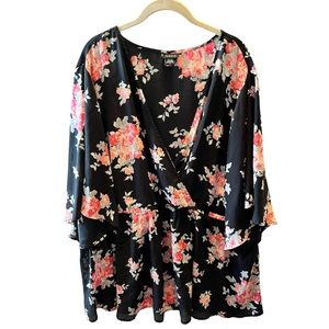 TORRID PLUS SIZE FLORAL BLOUSE!  SIZE TORRID  5